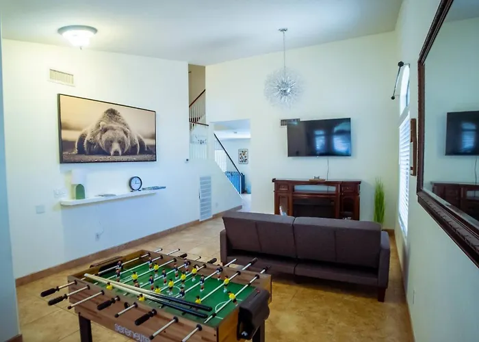 Full House W/ Private Heated Pool And Pizza Oven! Holiday home Phoenix