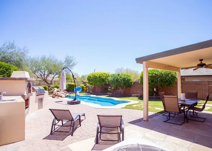 Full House W/ Private Heated Pool And Pizza Oven! *