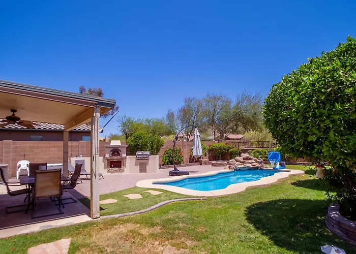 Full House W/ Private Heated Pool And Pizza Oven! Holiday home